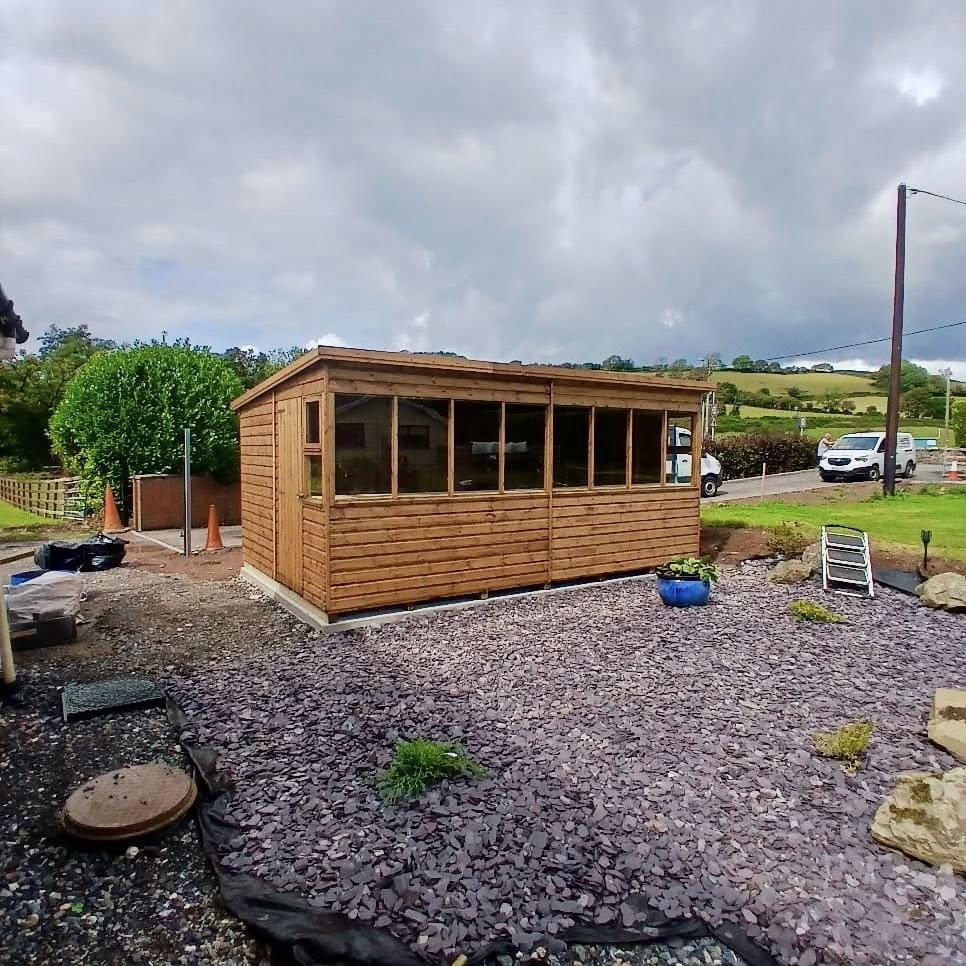 THE POTTING ROOM (Apex Or Pent Roof)