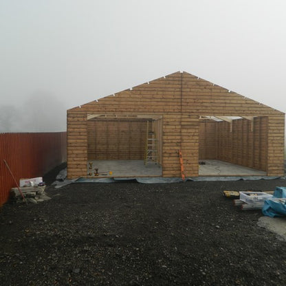 TIMBER GARAGE