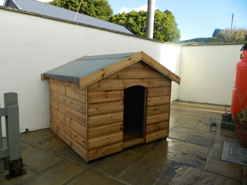 TRADITIONAL DOG KENNEL – Watkins Timber Buildings